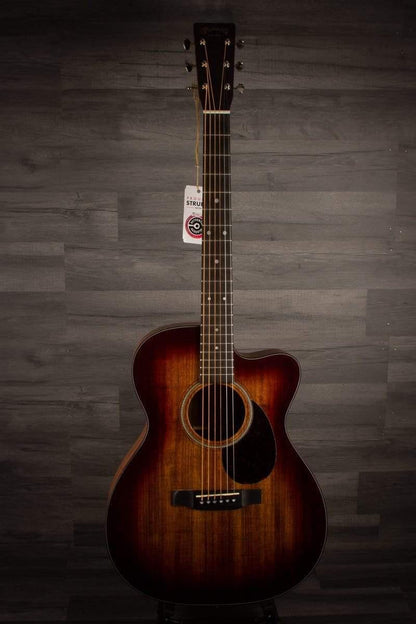 Martin OMC-16E Acoustic guitar