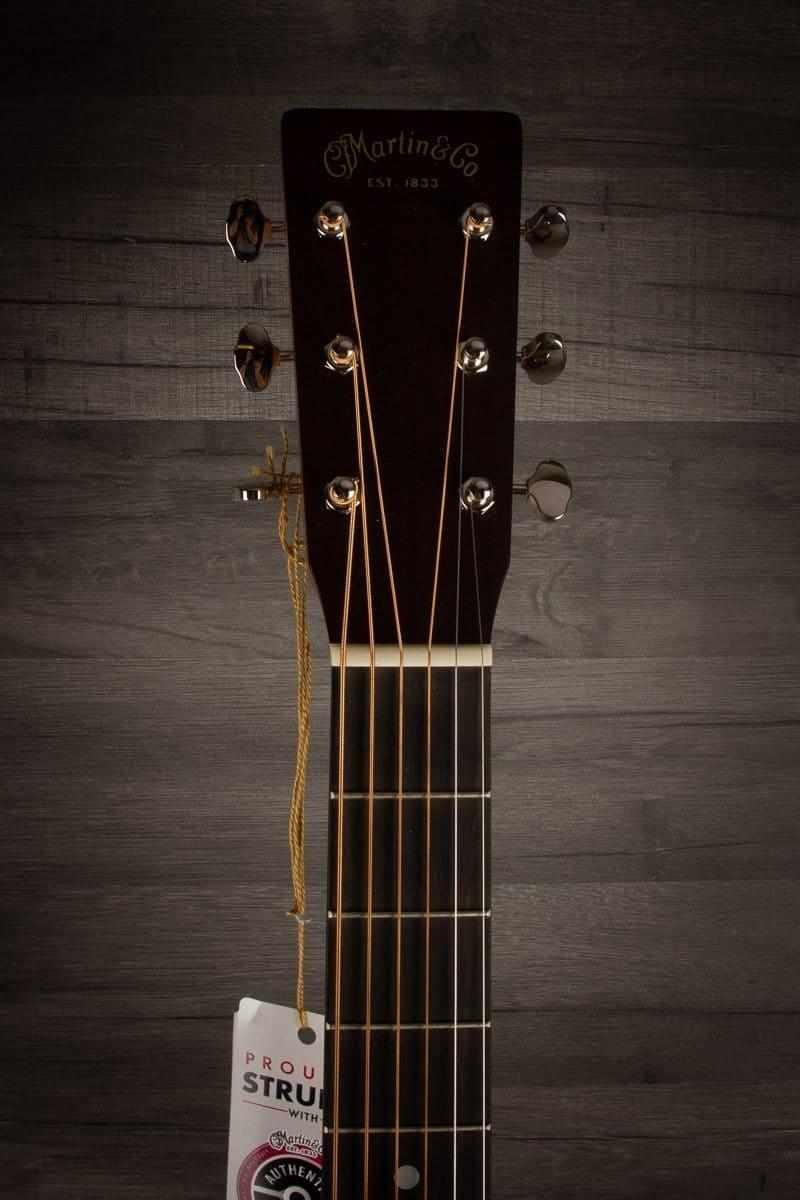 Martin OMC-16E Acoustic guitar