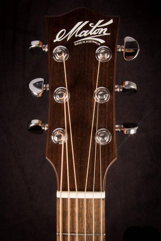 Maton M808