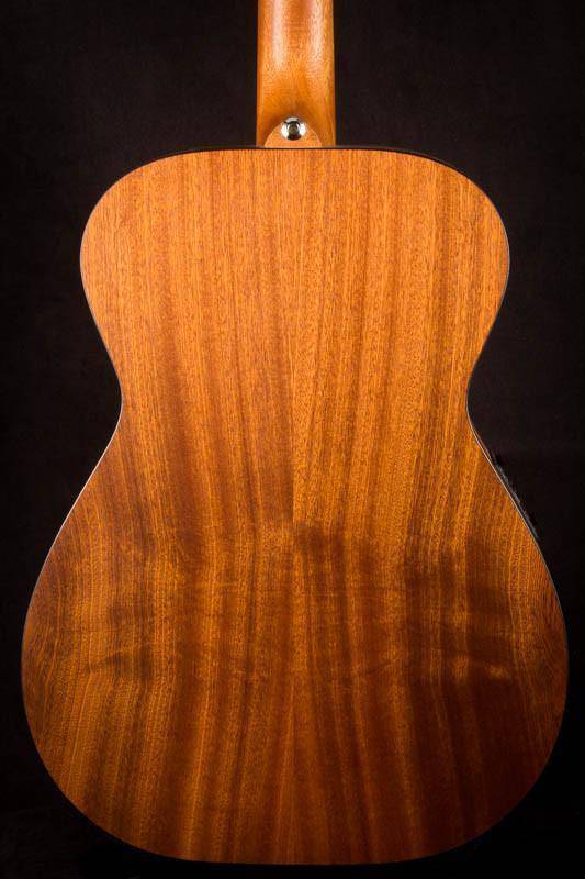 Maton M808
