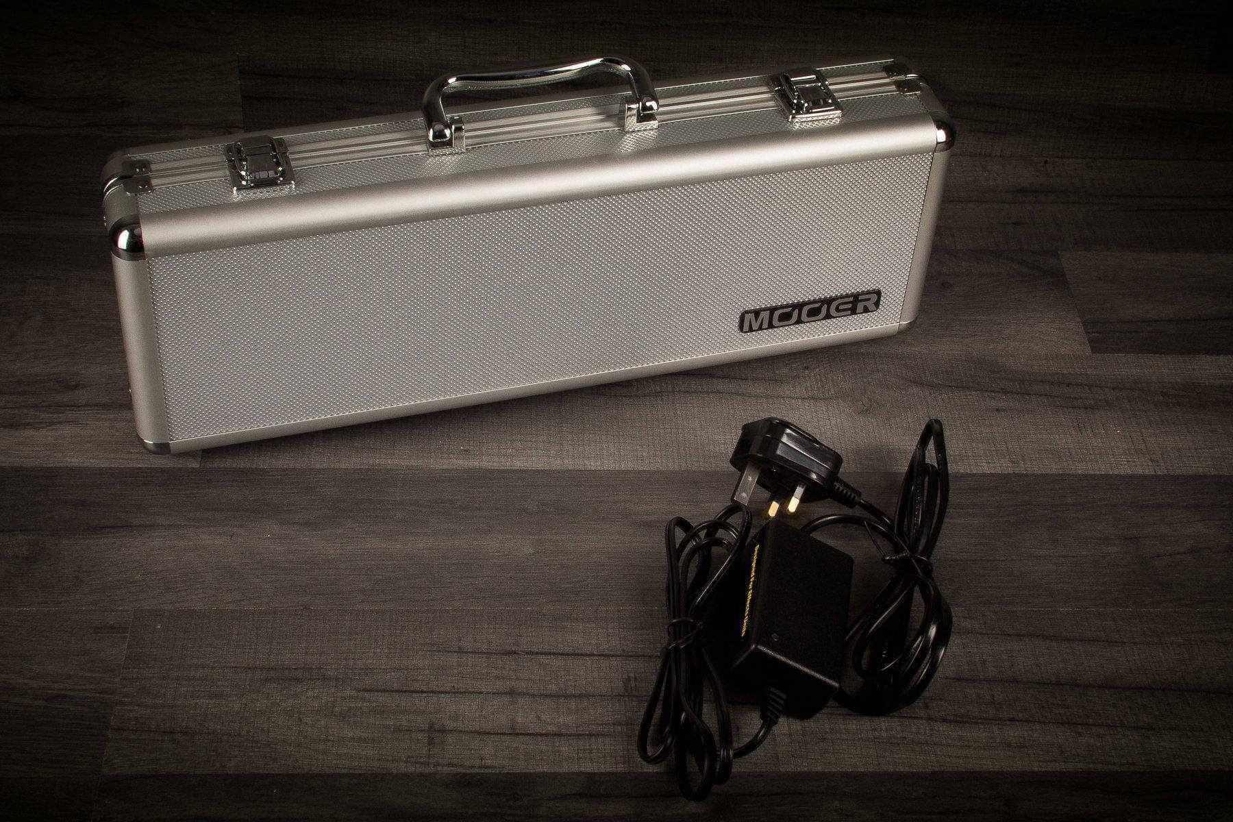 USED - Mooer Pedalboard with Pedals and Power Supply
