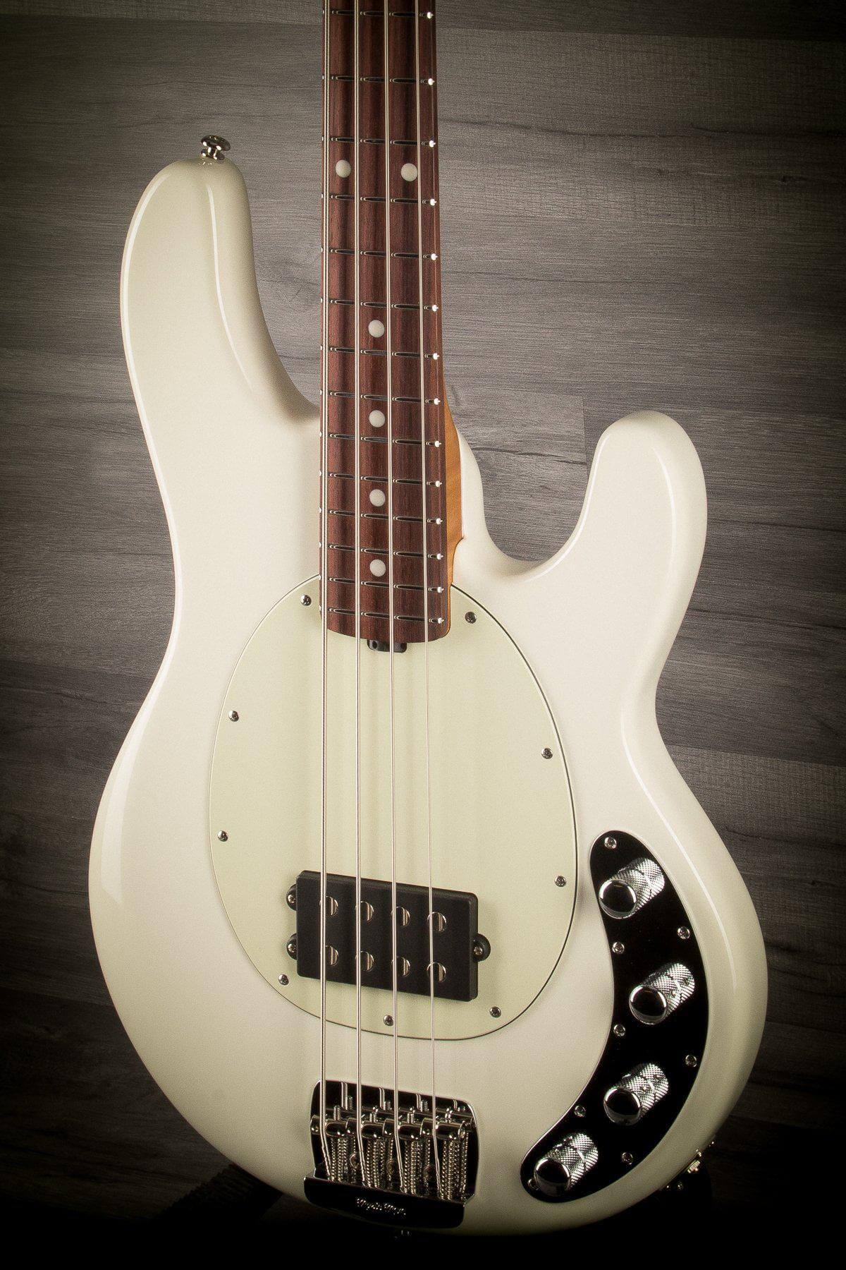 USED - MusicMan Stingray 2018 - Ivory White