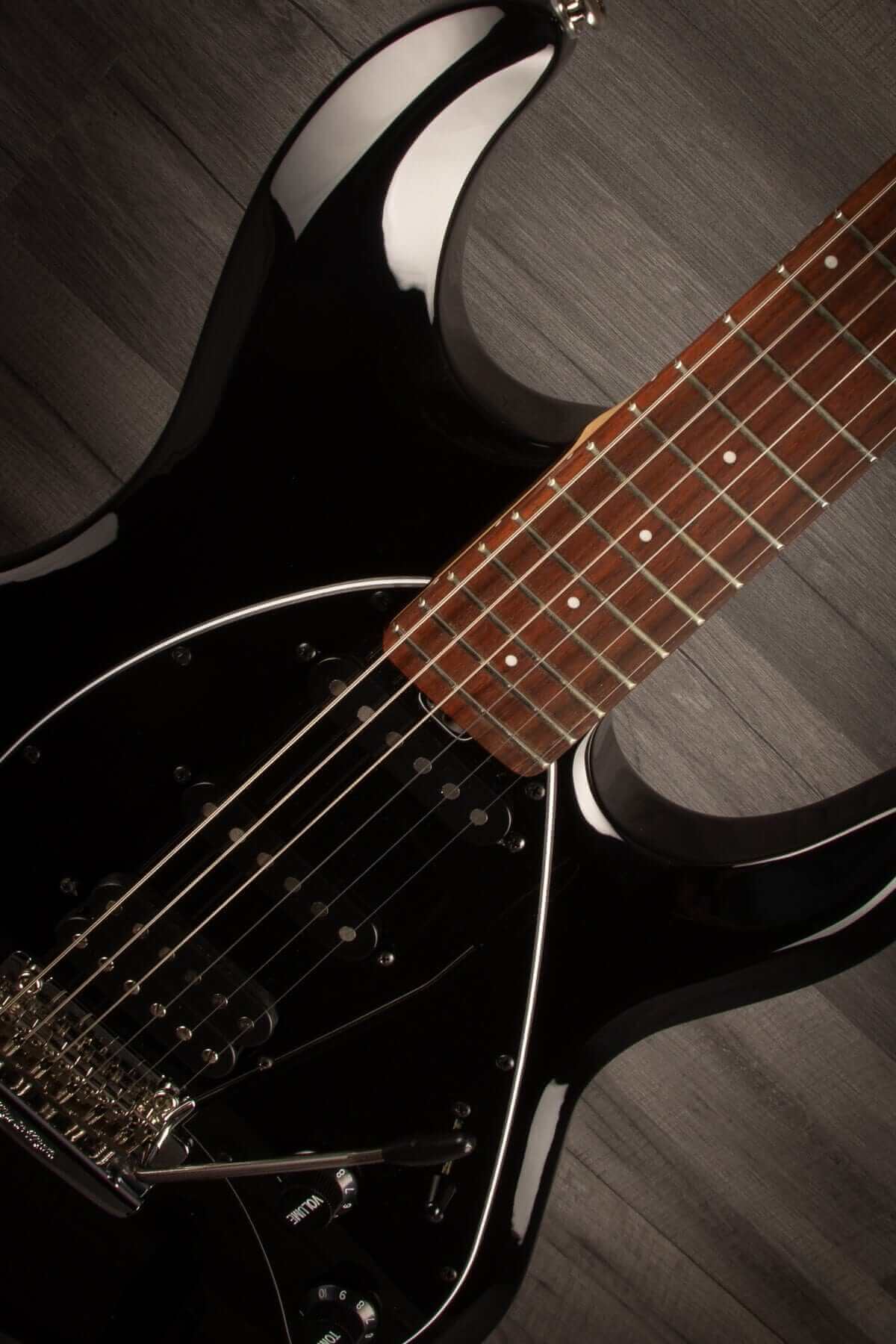 USED - MusicMan Silhouette Special - HSS Black, rosewood fingerboard