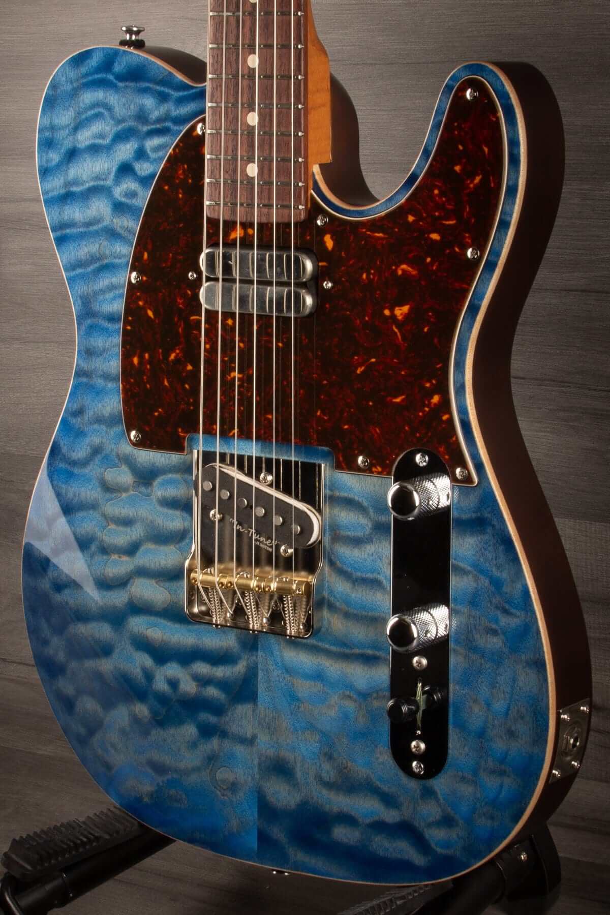 Patrick James Eggle OZ-T ISLAND BLUE BURST