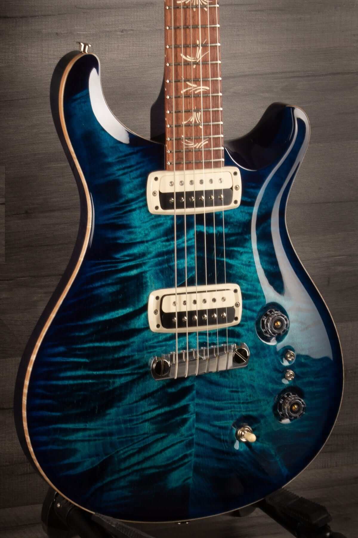 PRS Pauls Guitar Cobalt Blue #0332704. (slight mark)