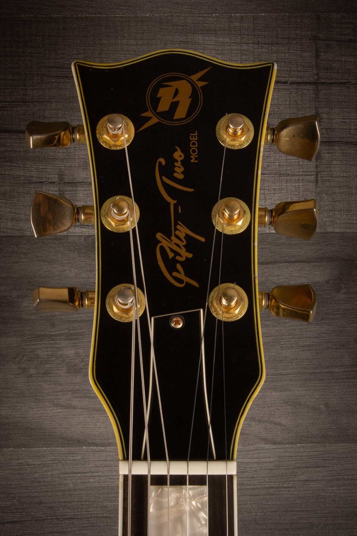 Rock 'n Roll Relics '52 Heartbreaker