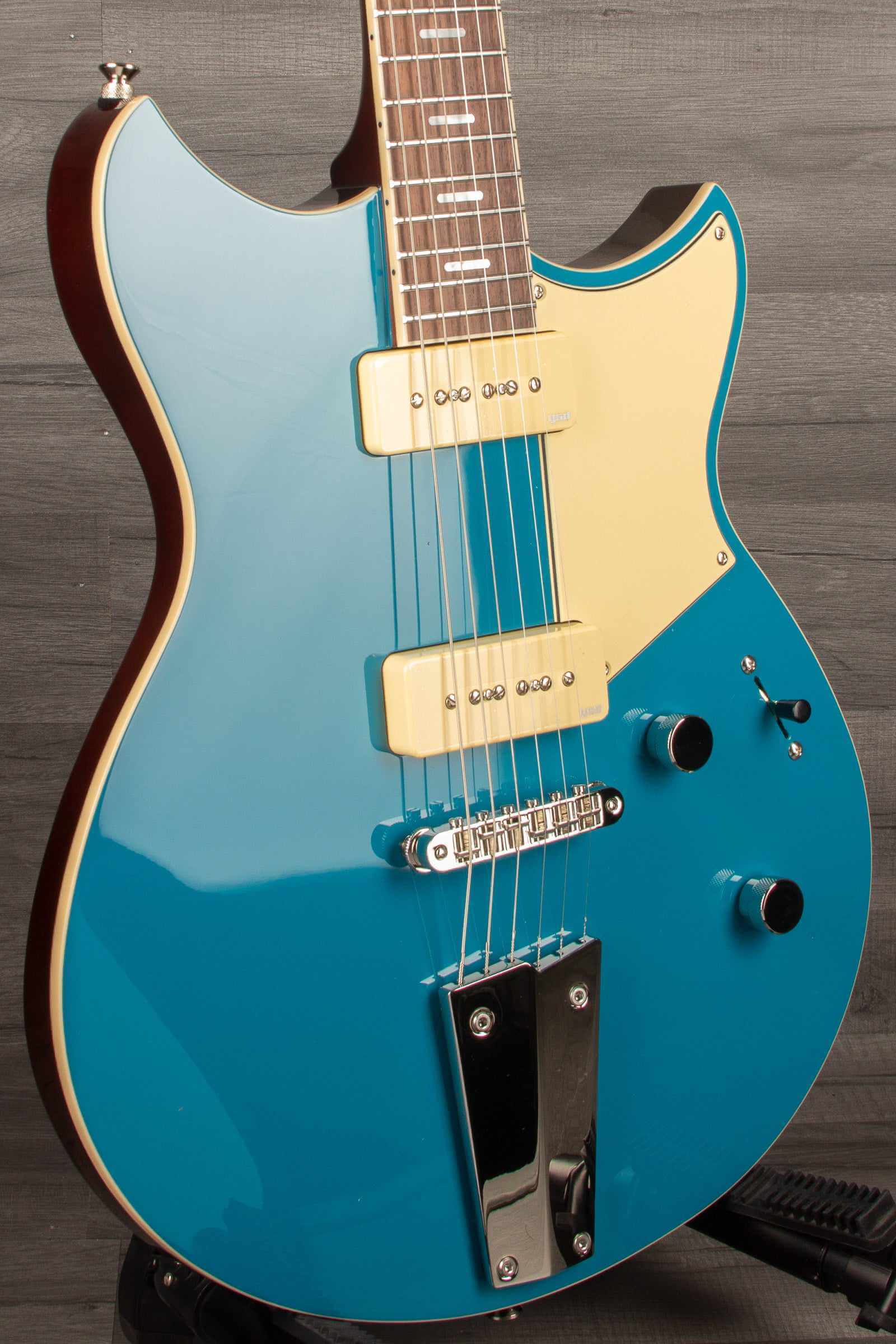 Yamaha RSP02T Revstar - Swift Blue - MusicStreet