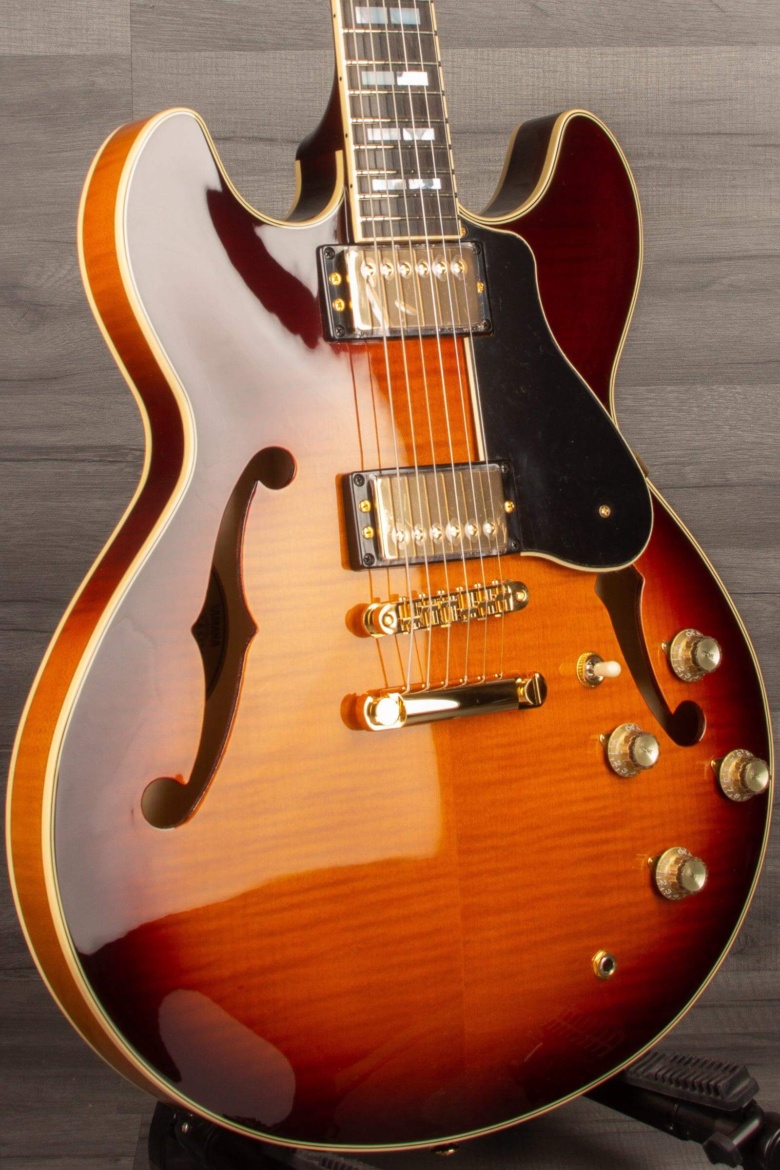 Yamaha SA2200 Semi Hollow Electric Guitar - Brown Sunburst