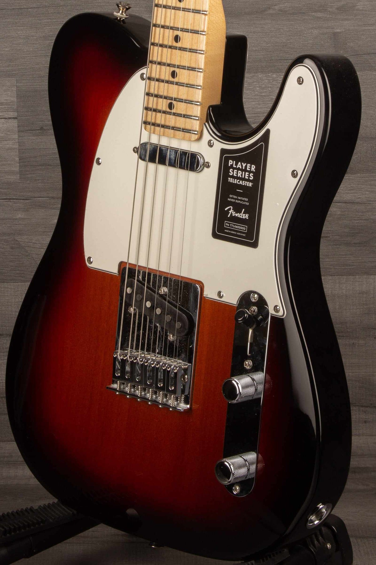 Fender Player Series Telecaster Electric Guitar - Sunburst, Maple Neck