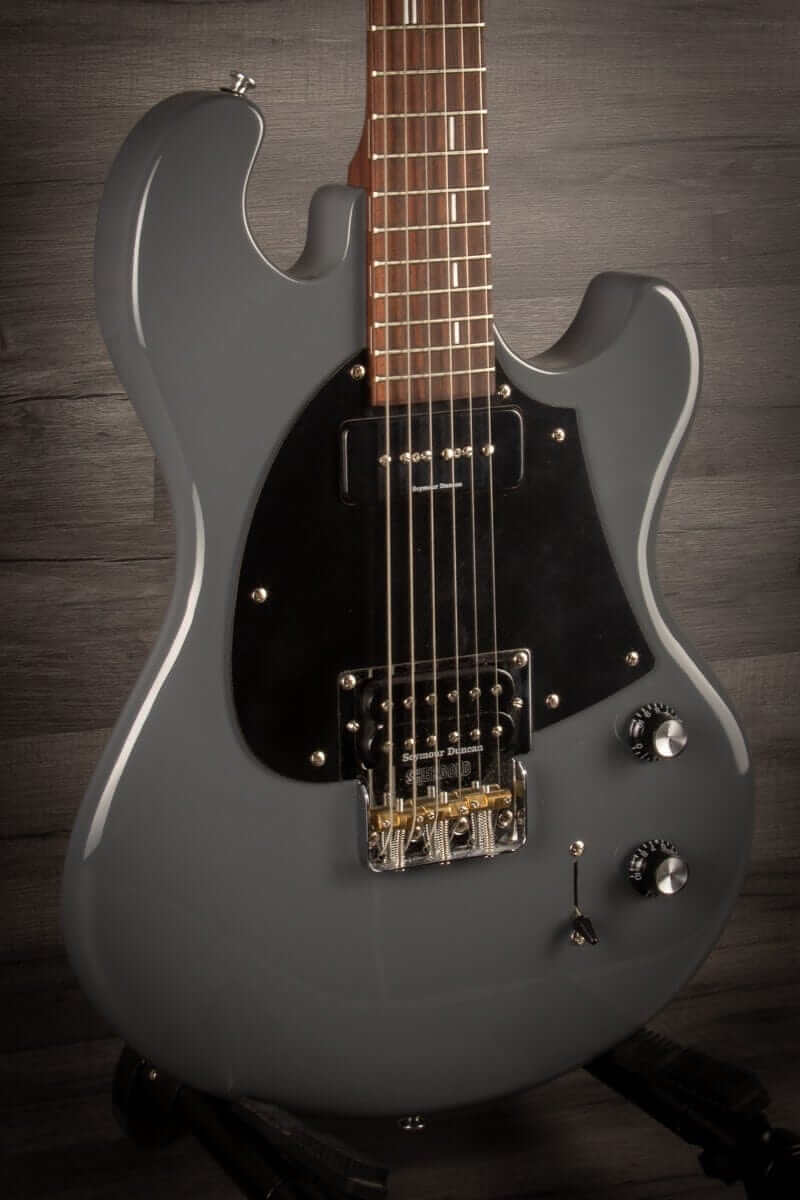 USED - Shergold Masquerader SM01