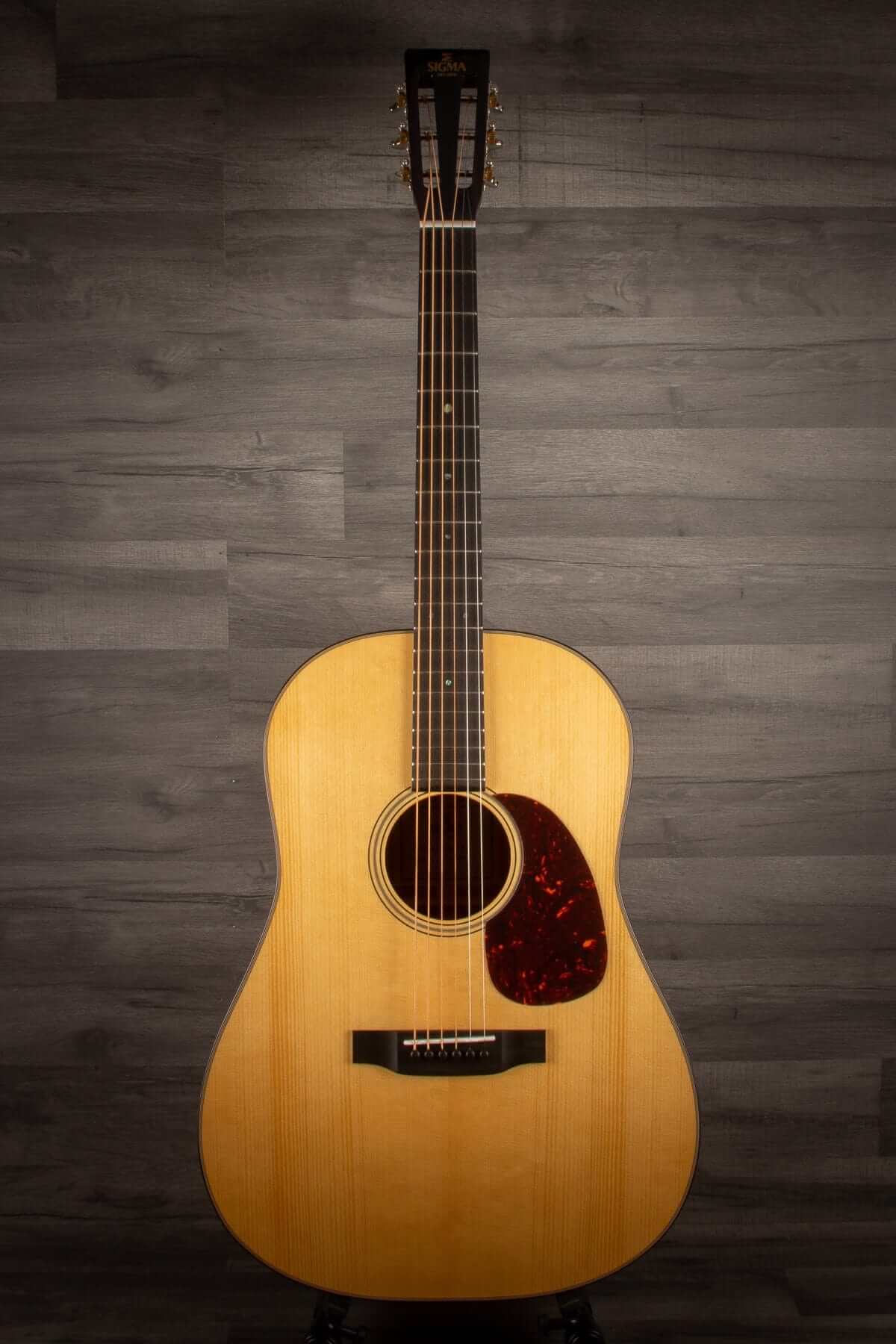 Sigma Acoustic Guitar Sigma All Solid Standard Series SDM-18S with Soft Shell Case