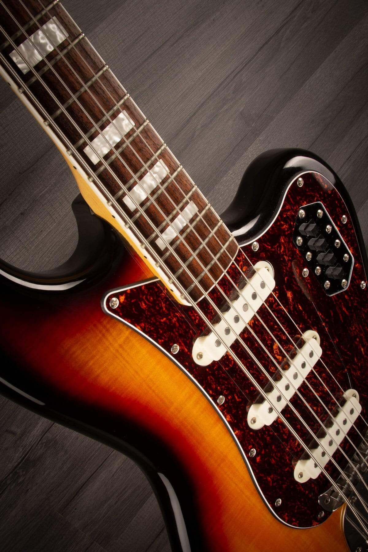 USED - Squier Classic Vibe Bass Guitar VI - Sunburst