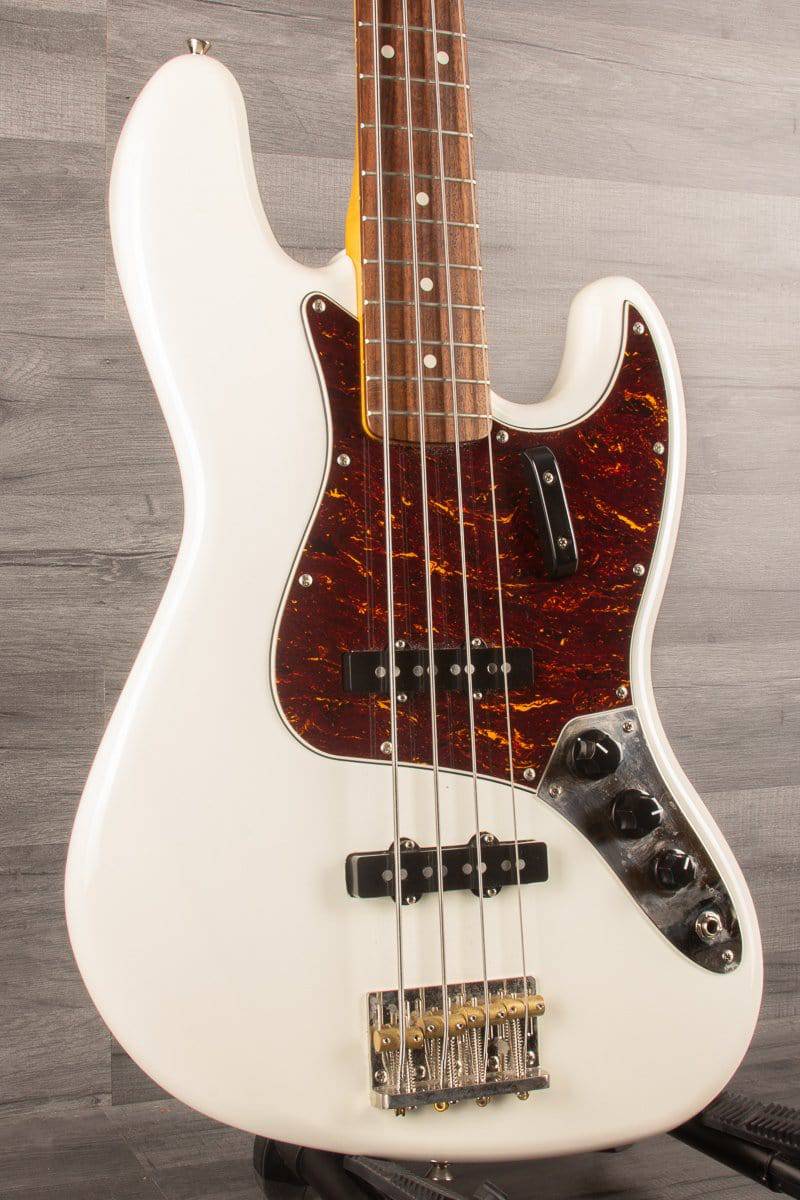 USED - Squier Classic Vibe Jazz Bass 60s Olympic White - MusicStreet