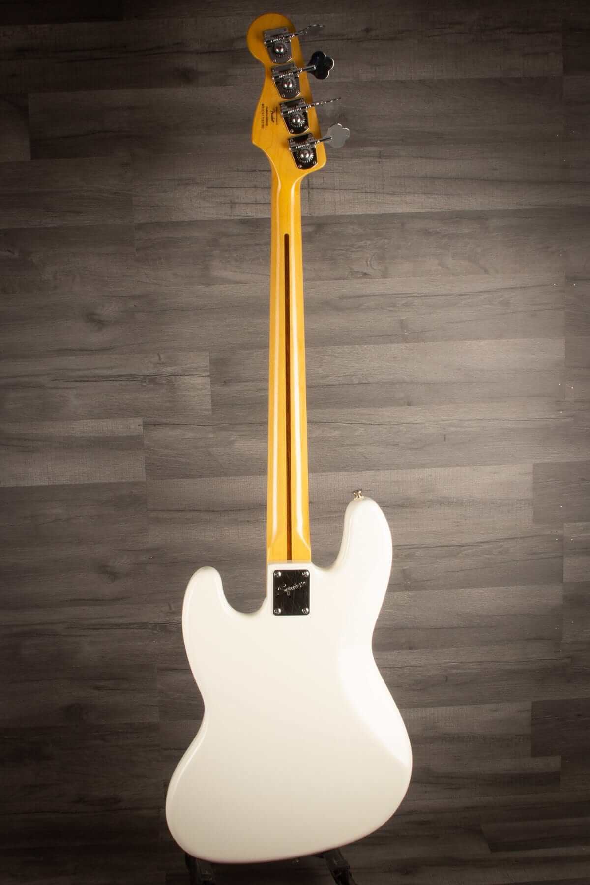 USED - Squier Classic Vibe Jazz Bass 60s Olympic White, inc hard case