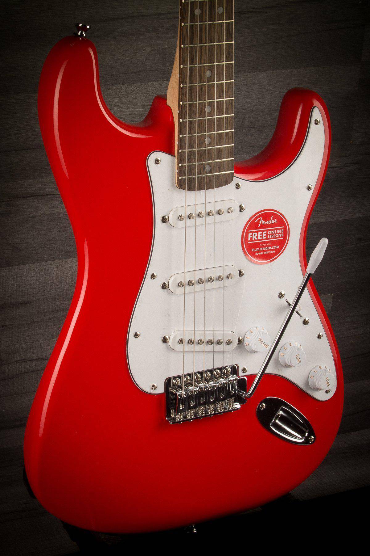 Squier - Affinity Stratocaster - Race Red