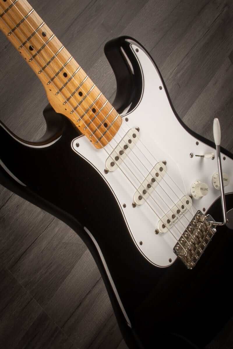 USED - 2009 Fender Mexican Classic 70s Stratocaster - Black