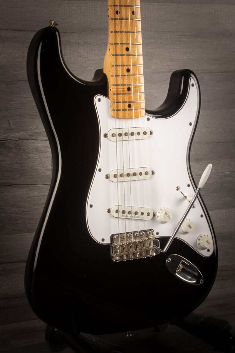 USED - 2009 Fender Mexican Classic 70s Stratocaster - Black