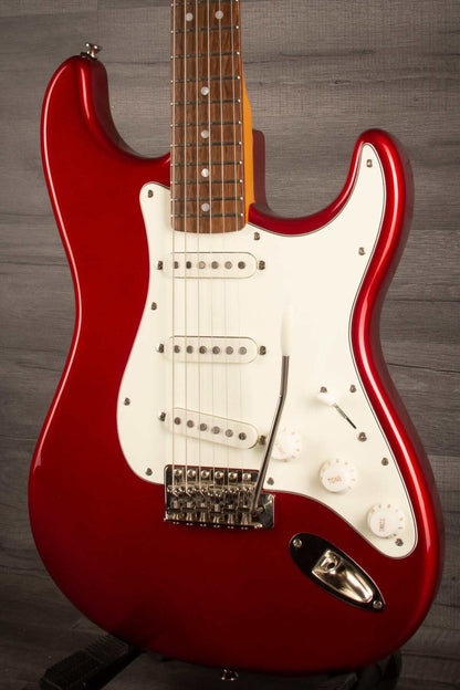 USED - Squier Classic Vibe '60s Stratocaster Candy Apple Red (Highwood saddles)
