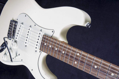 USED - Suhr Classic (Vintage White)