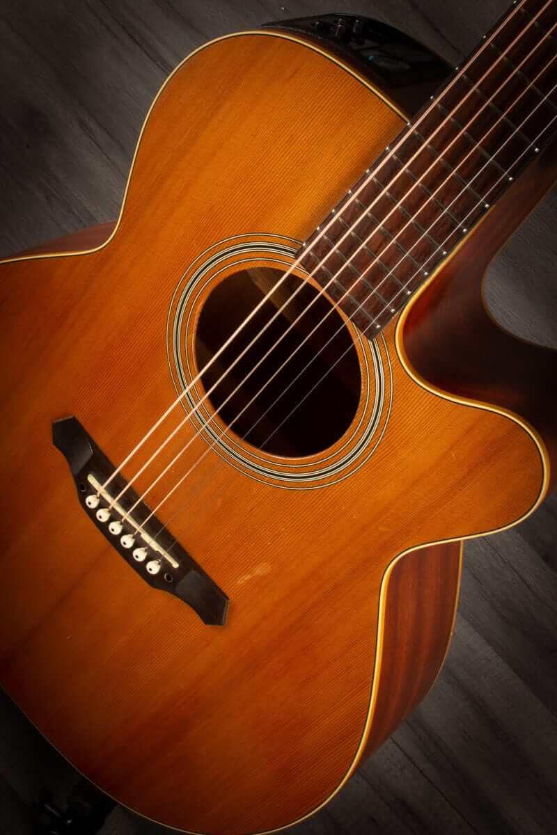 USED Takamine EGS430SC inc hard case
