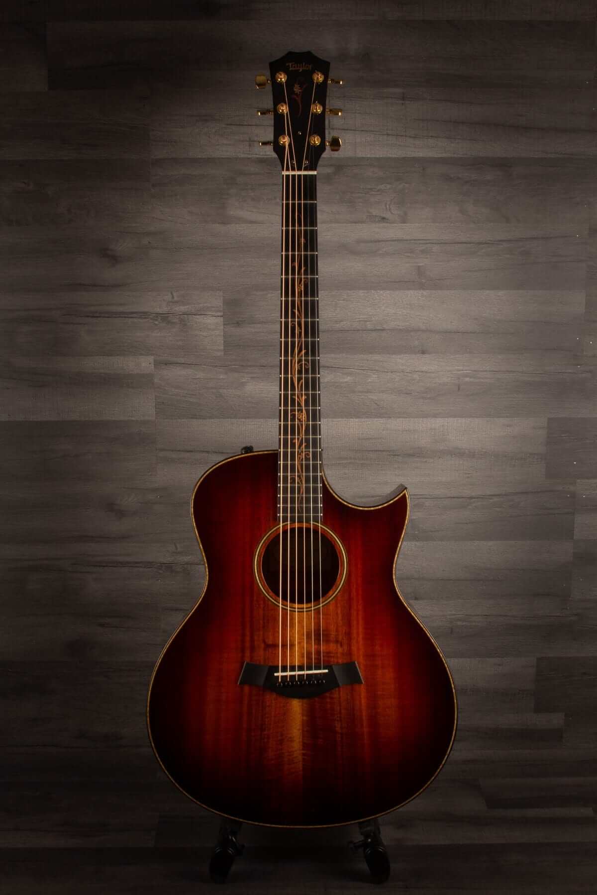 USED - 2017 Taylor K26ce Koa Florentine cutaway electro