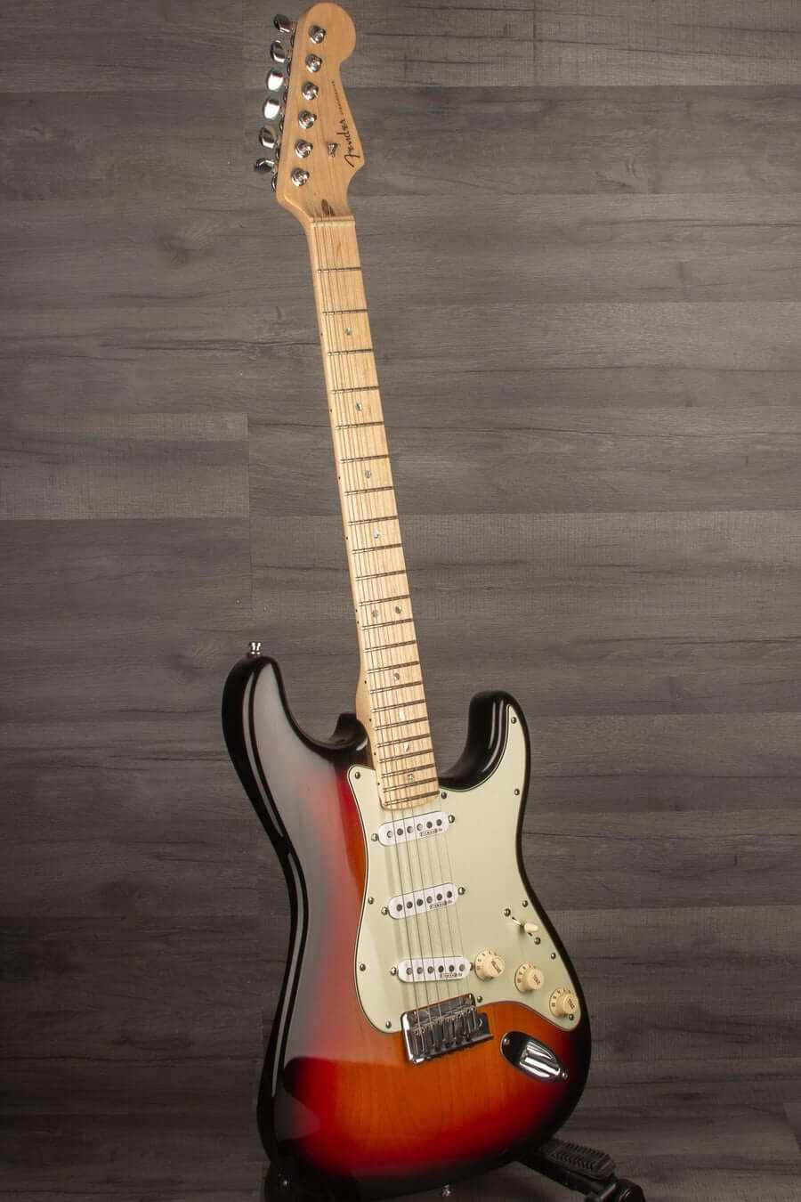 USED - Fender 2012 American Deluxe Stratocaster Sunburst