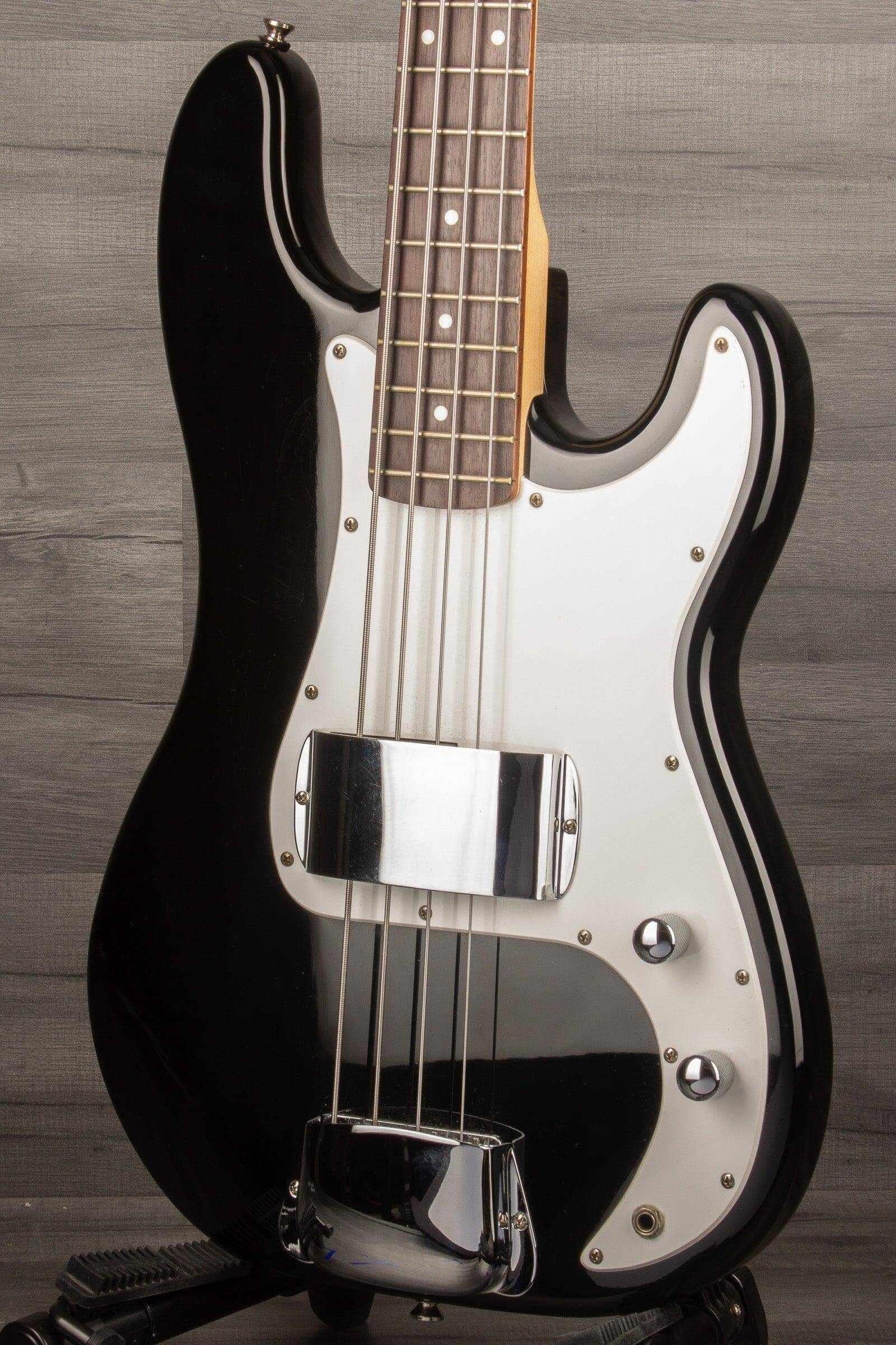 USED - Squier Affinity P - Bass Guitar