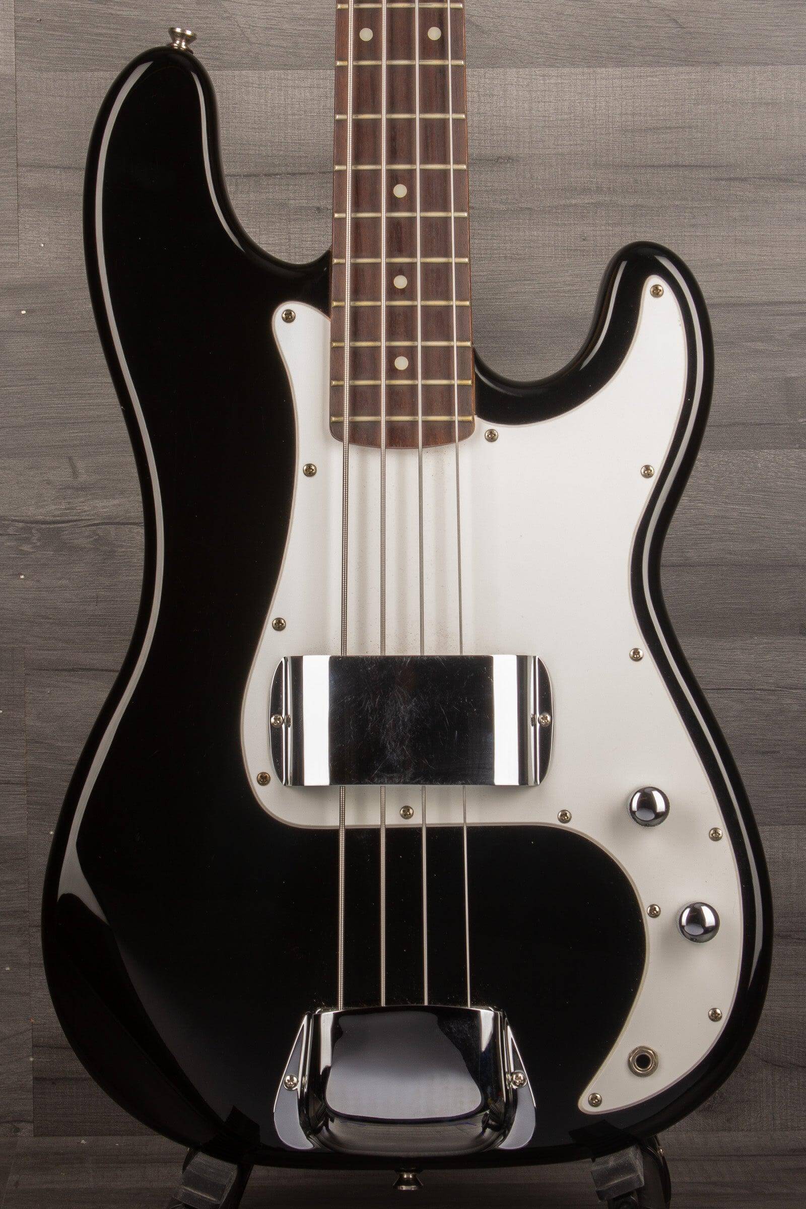 USED - Squier Affinity P - Bass Guitar