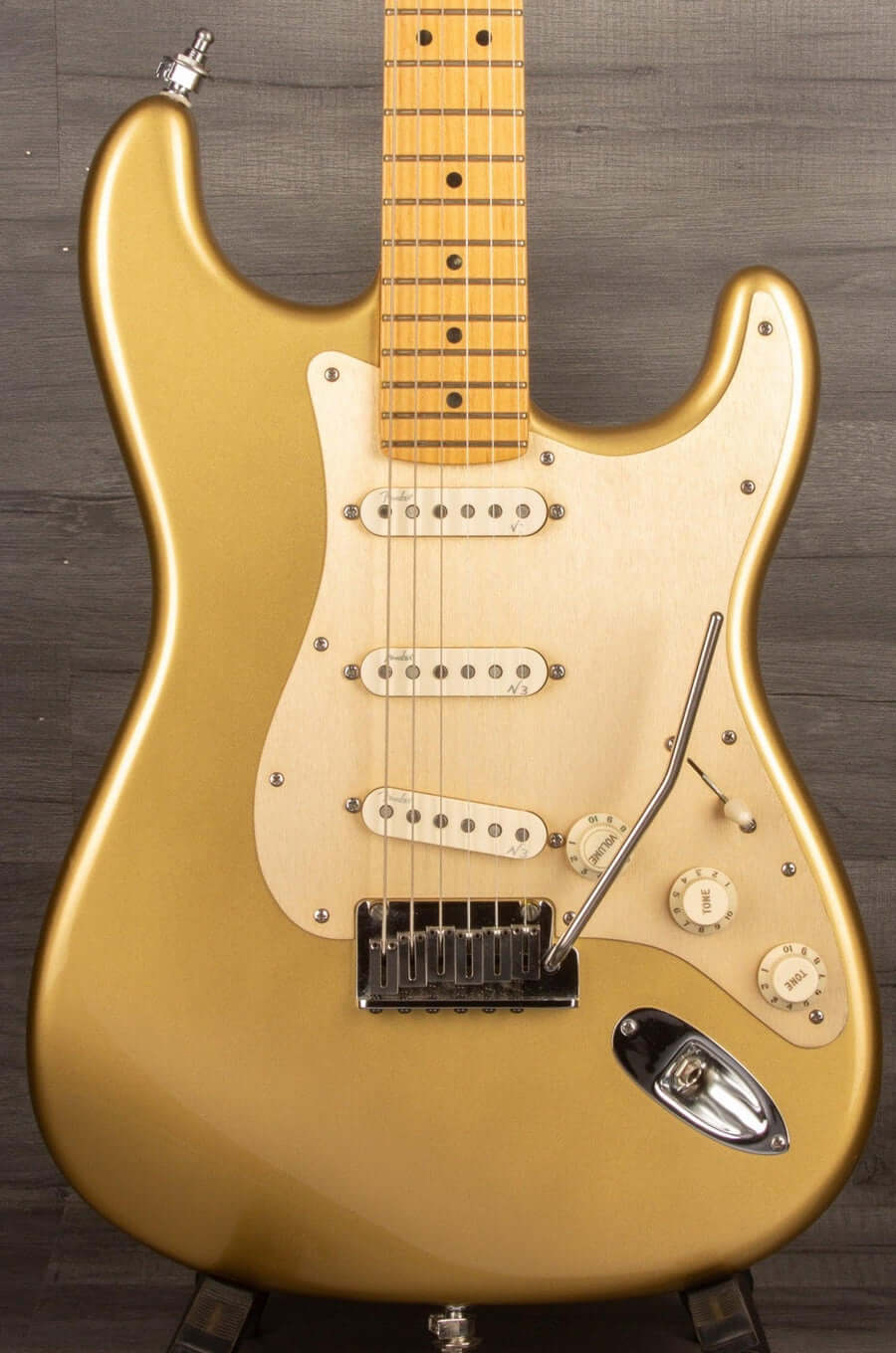 USED - Fender 2012 American Deluxe Stratocaster FSR Aztec Gold - MusicStreet