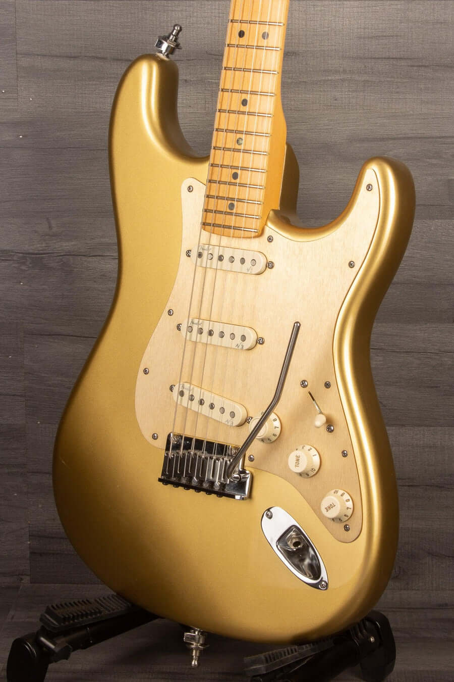 USED - Fender 2012 American Deluxe Stratocaster FSR Aztec Gold - MusicStreet