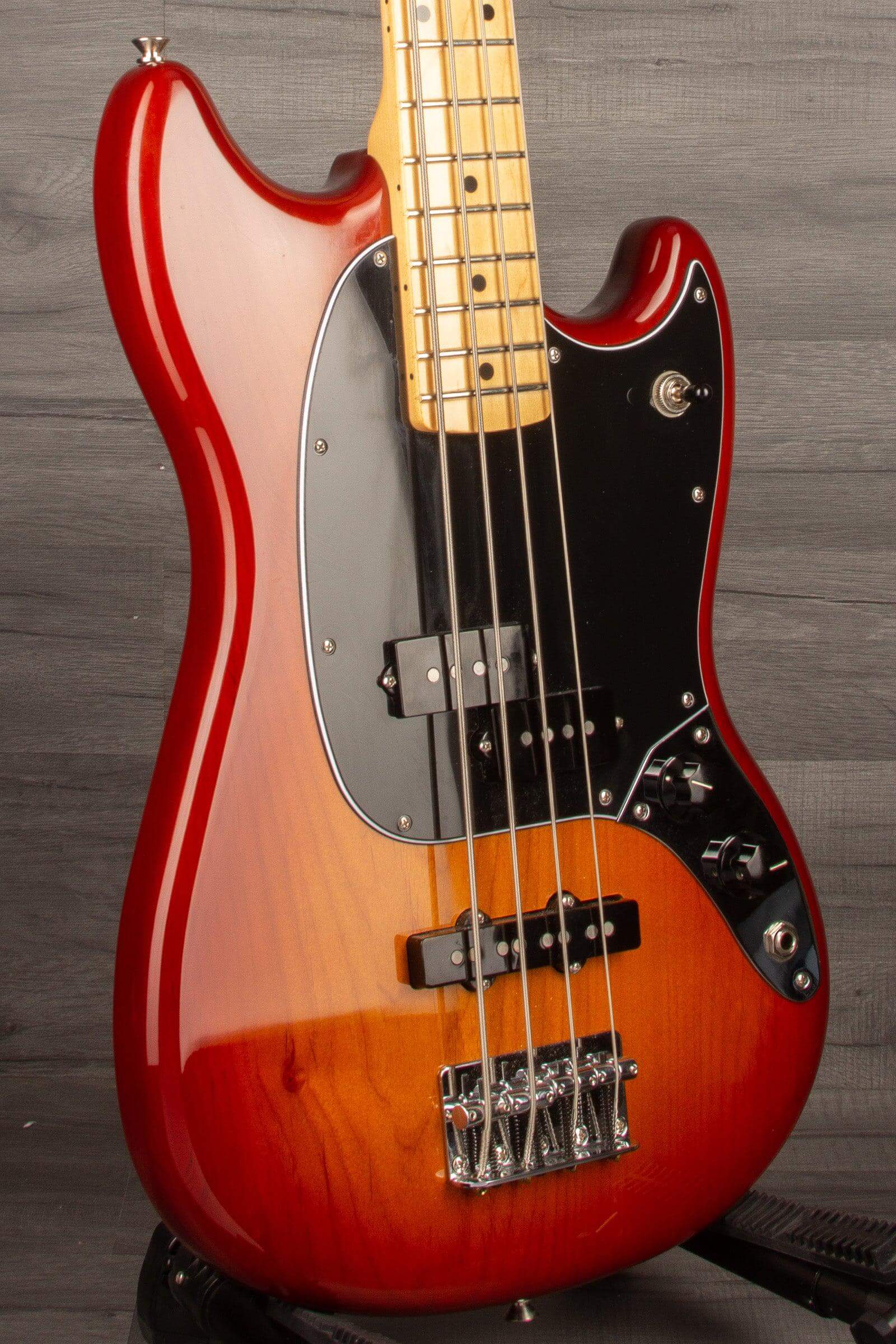 USED - Fender Player PJ Mustang Bass Guitar - Sienna Sunburst