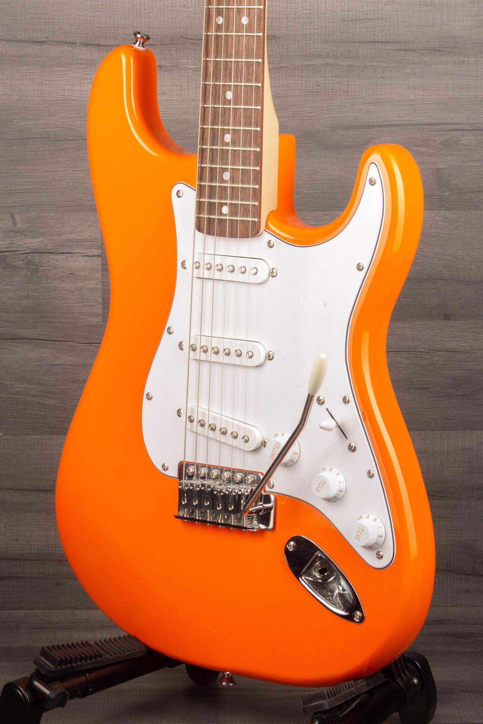 USED Squier - Affinity Stratocaster - Competition Orange