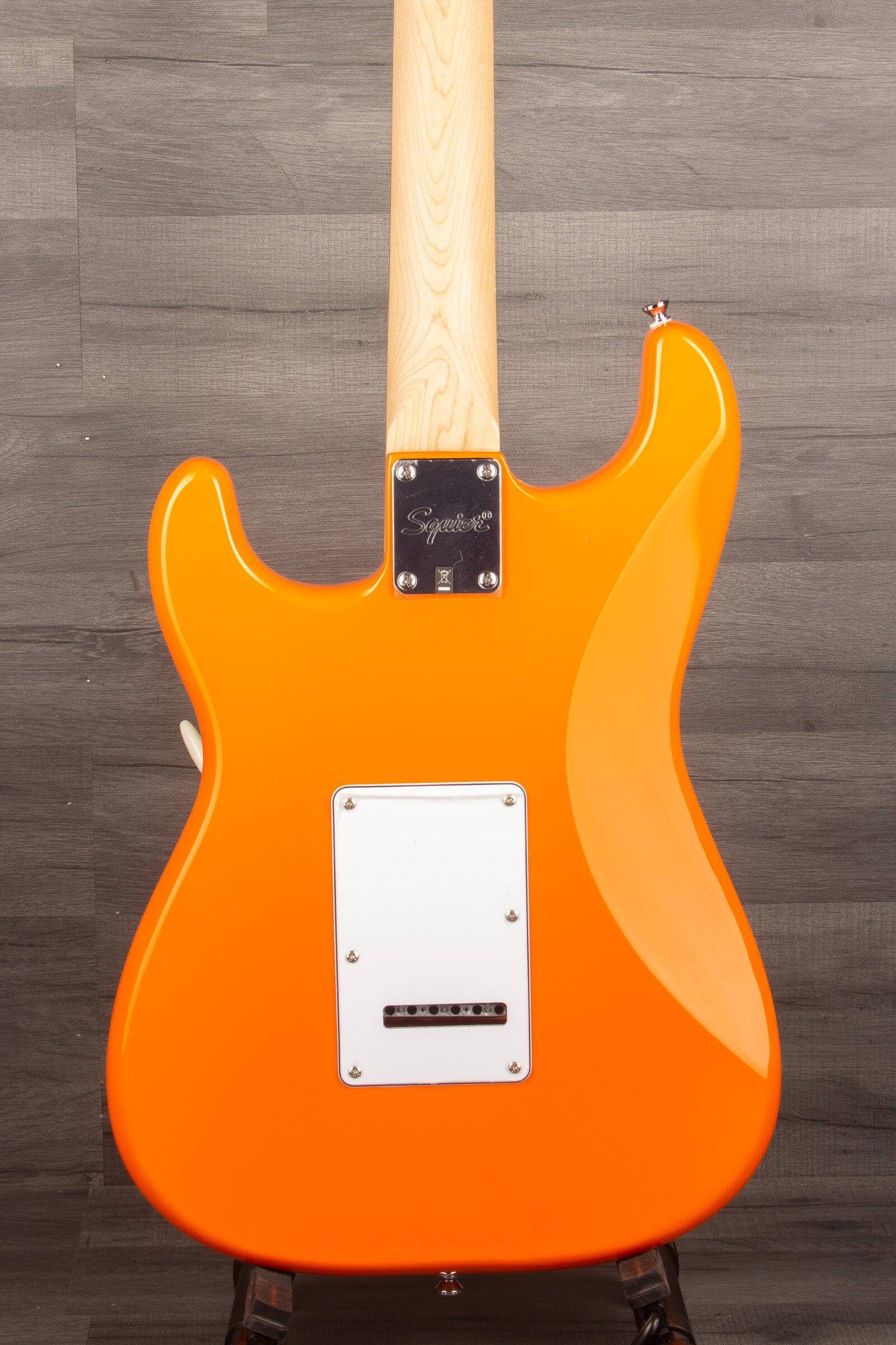 USED Squier - Affinity Stratocaster - Competition Orange