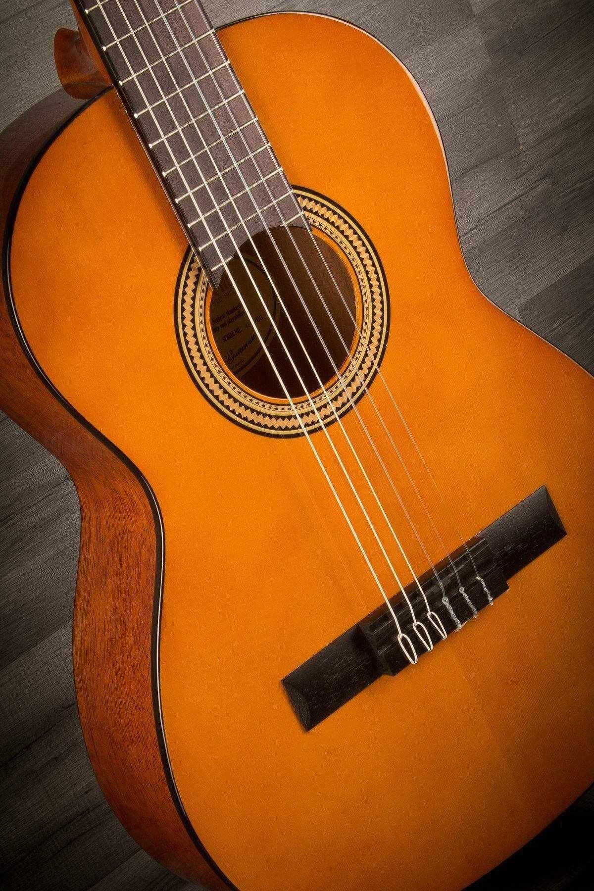 3/4 Valencia Classical Student Guitar Gloss finish