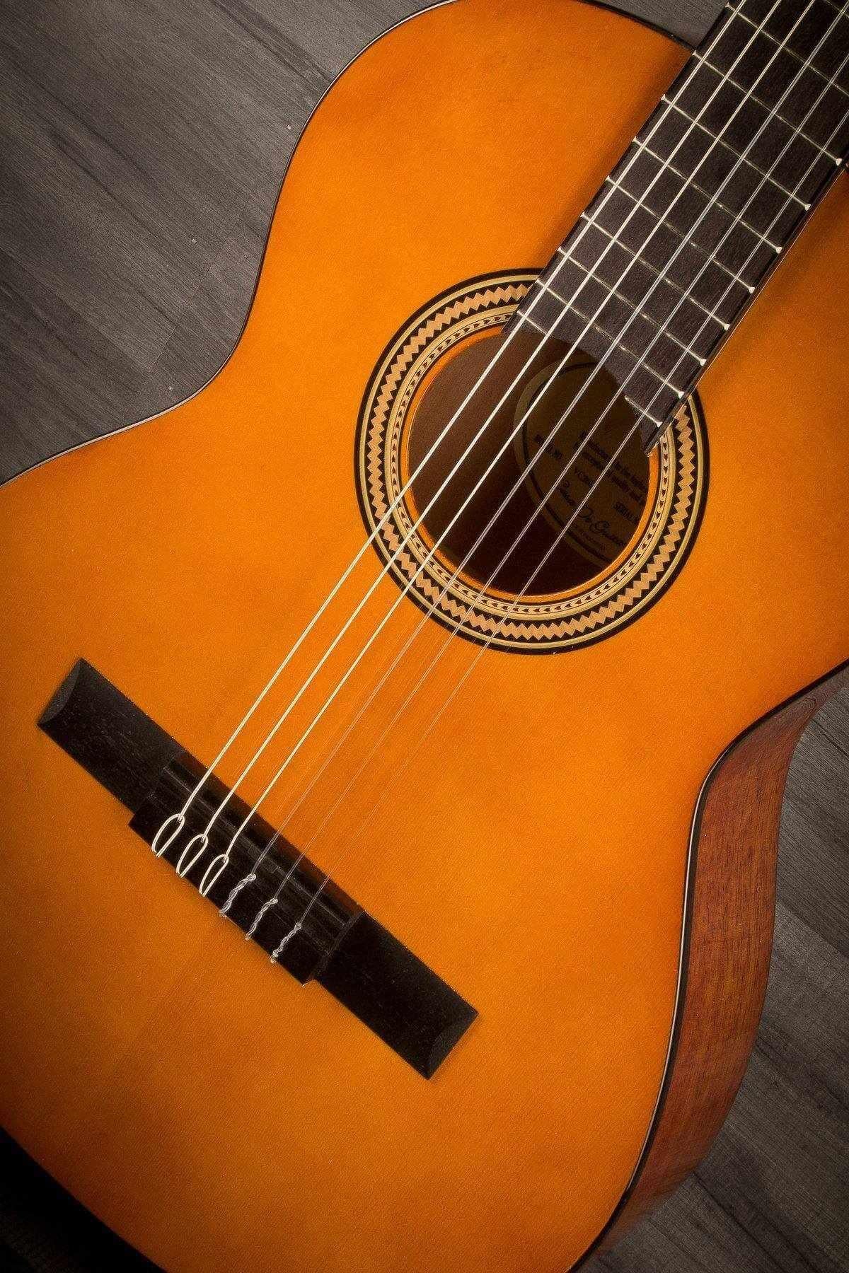 3/4 Valencia Classical Student Guitar Gloss finish
