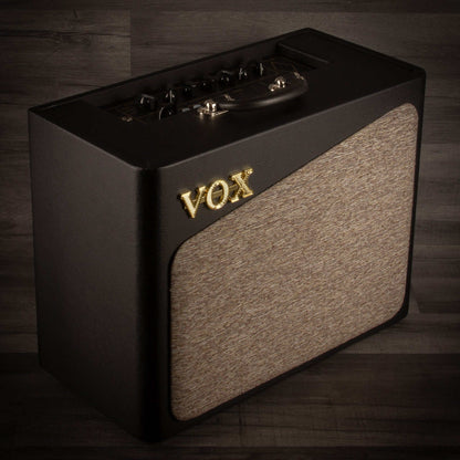 USED - Vox Av15