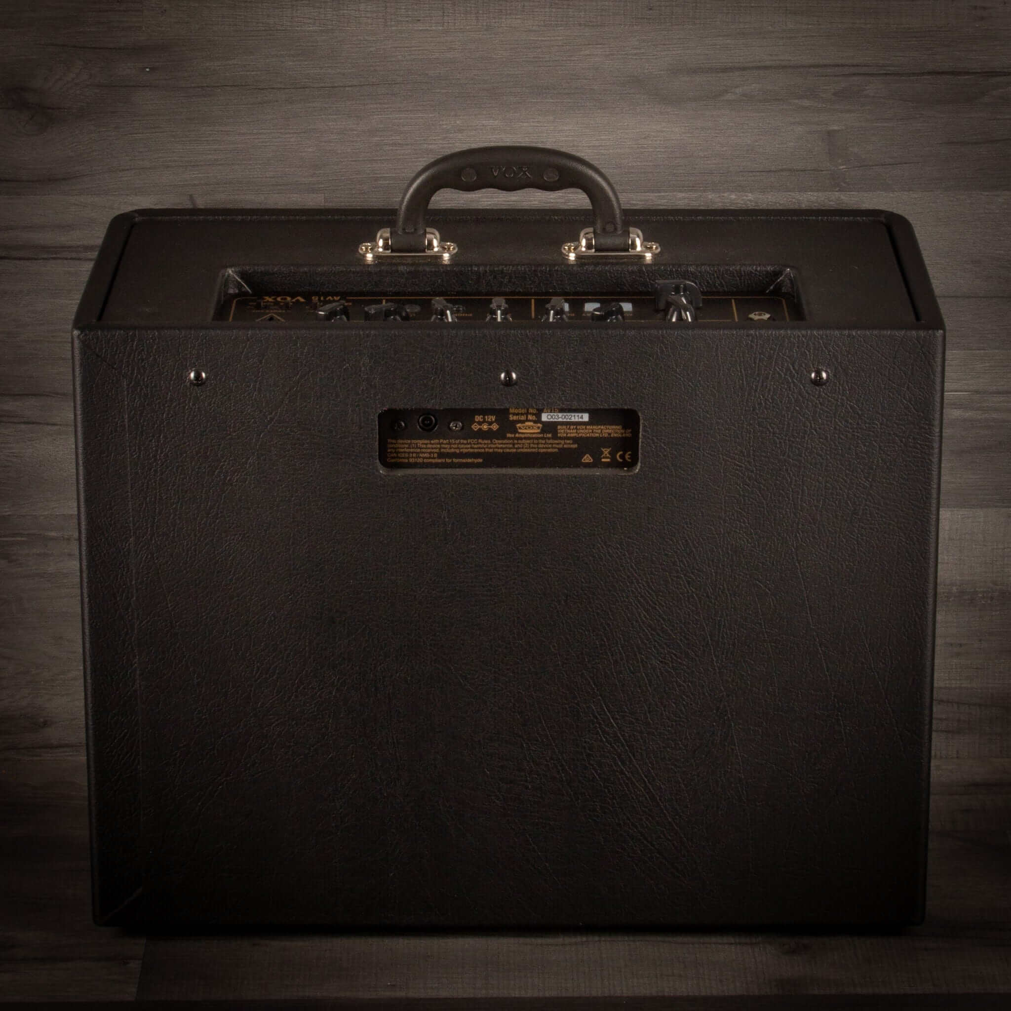 USED - Vox Av15
