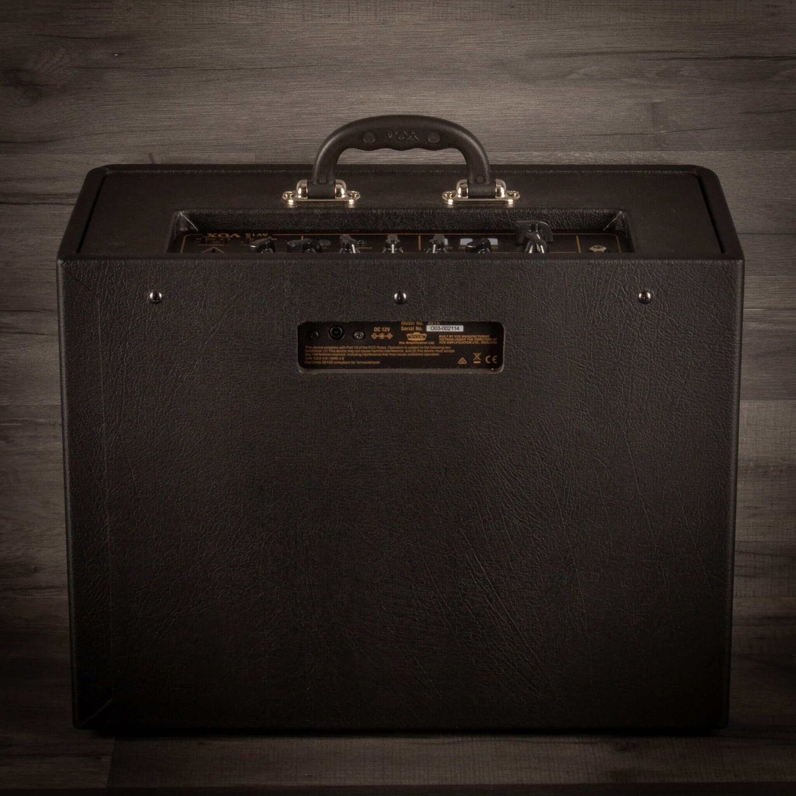 USED - Vox Av15
