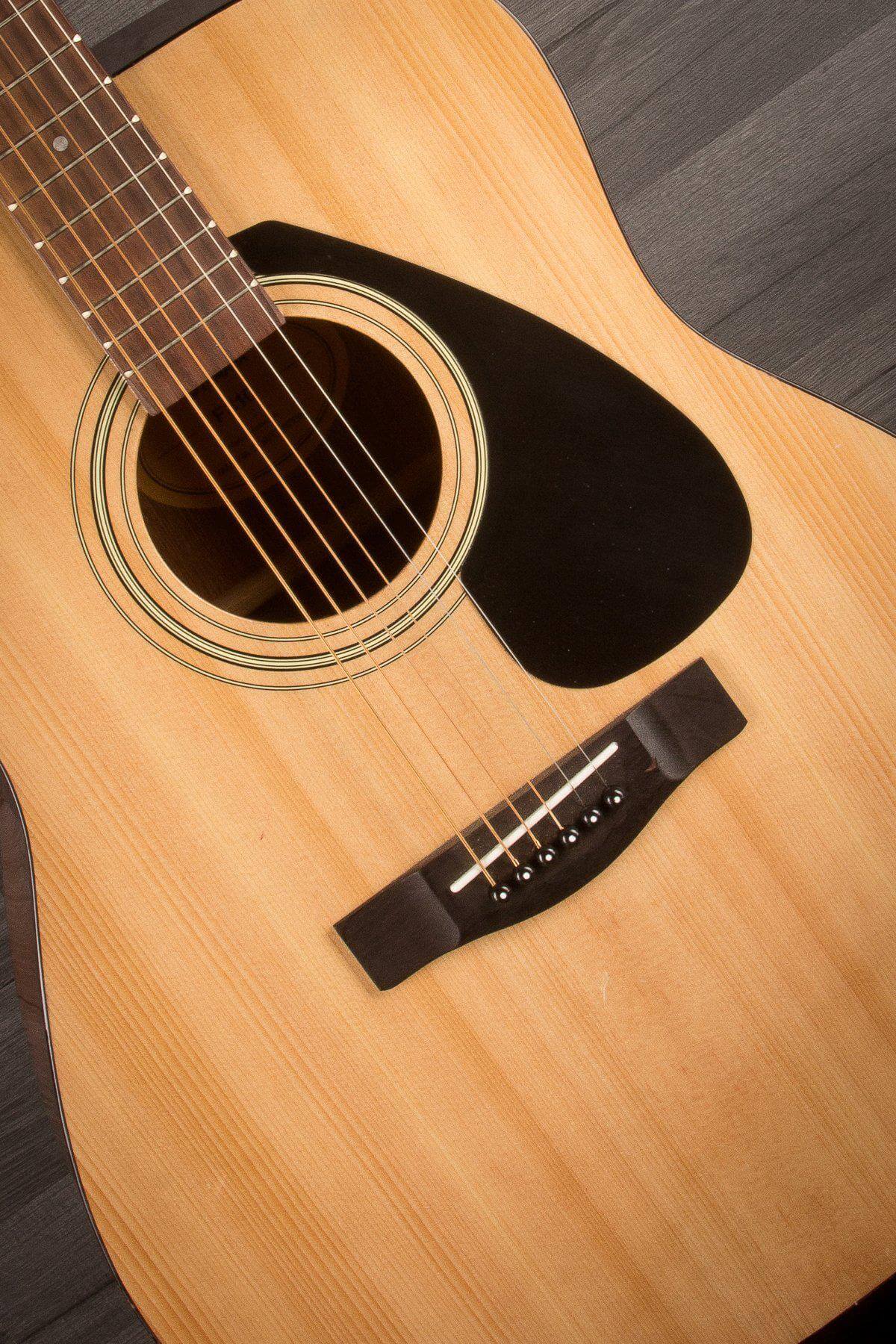 USED - Yamaha F310 Acoustic guitar