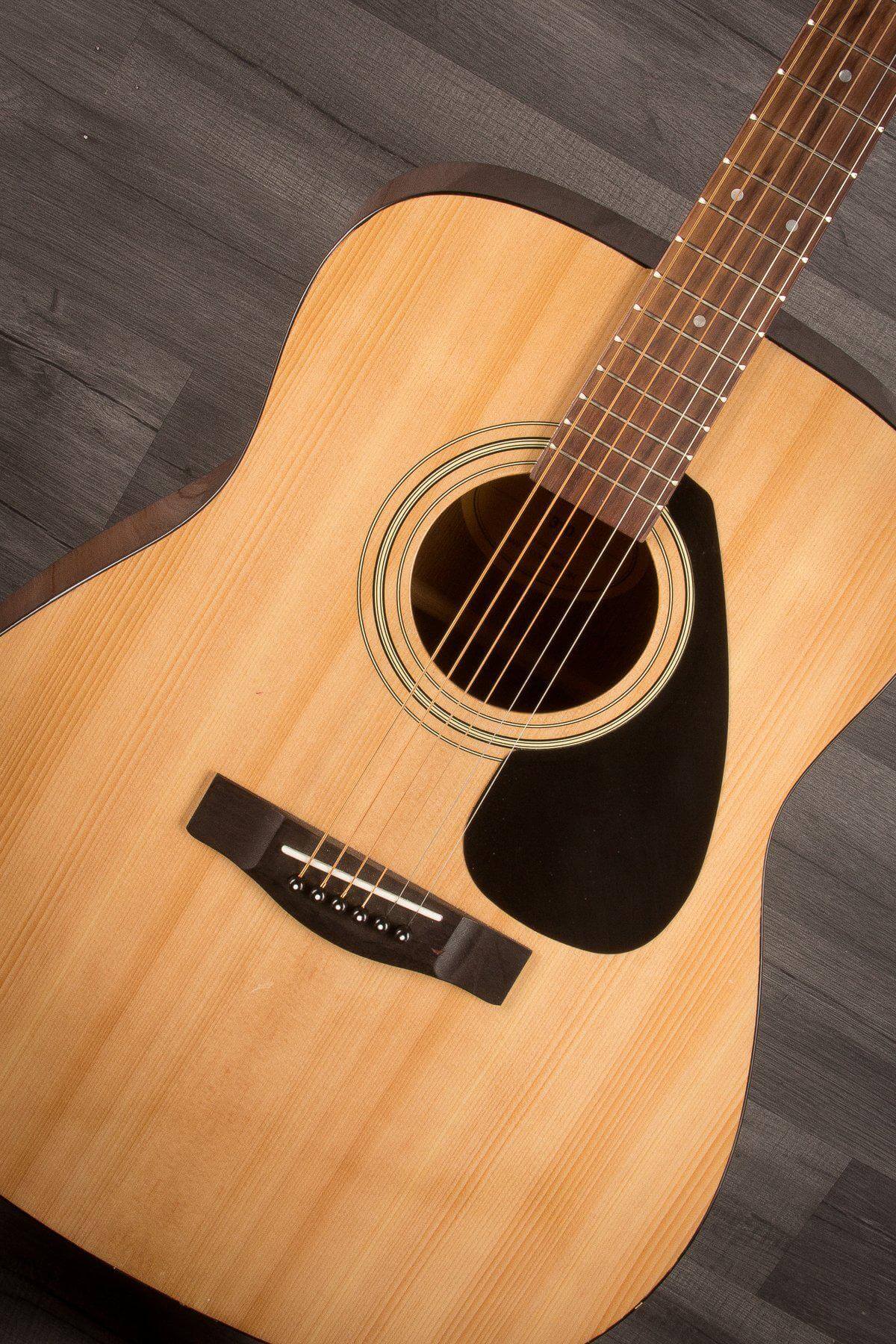 USED - Yamaha F310 Acoustic guitar