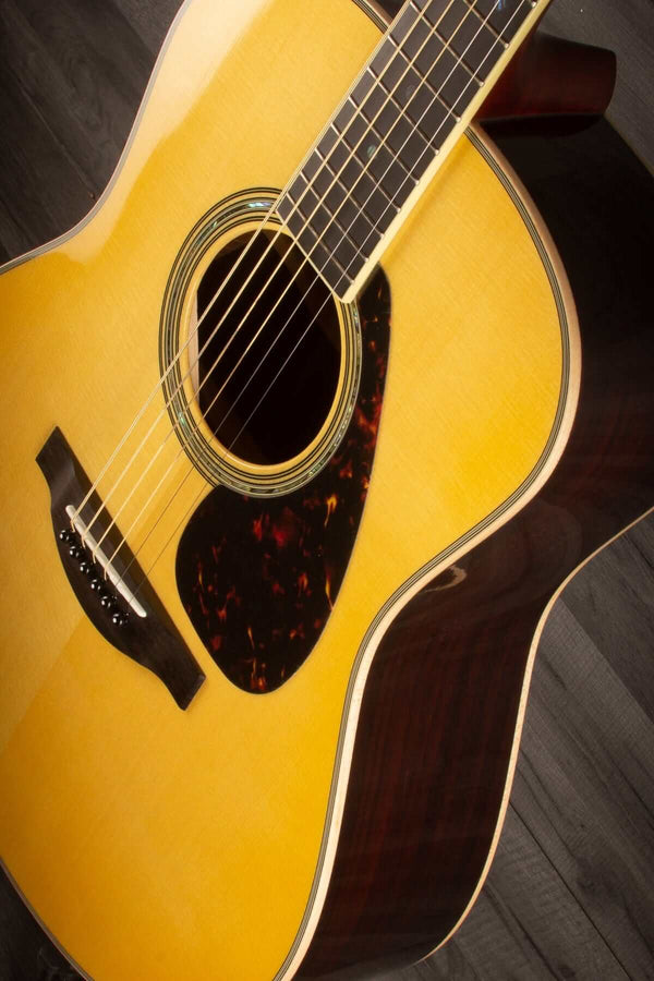 Yamaha Acoustic Guitar USED - Yamaha LL16 ARE Natural inc case