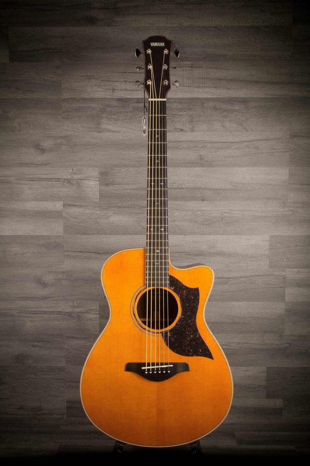 Yamaha AC5R ARE Acoustic Guitar - Vintage Natural