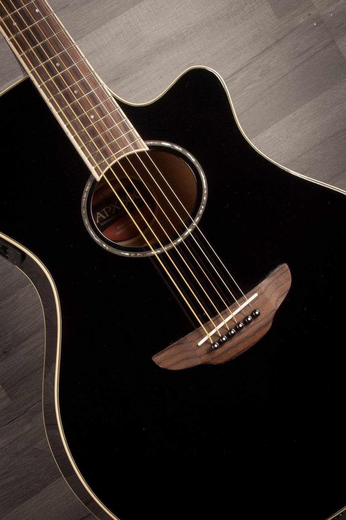 Yamaha APX600 Electro Acoustic - Black