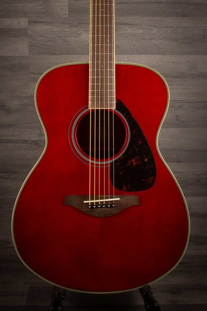 Yamaha FS820 - Ruby Red