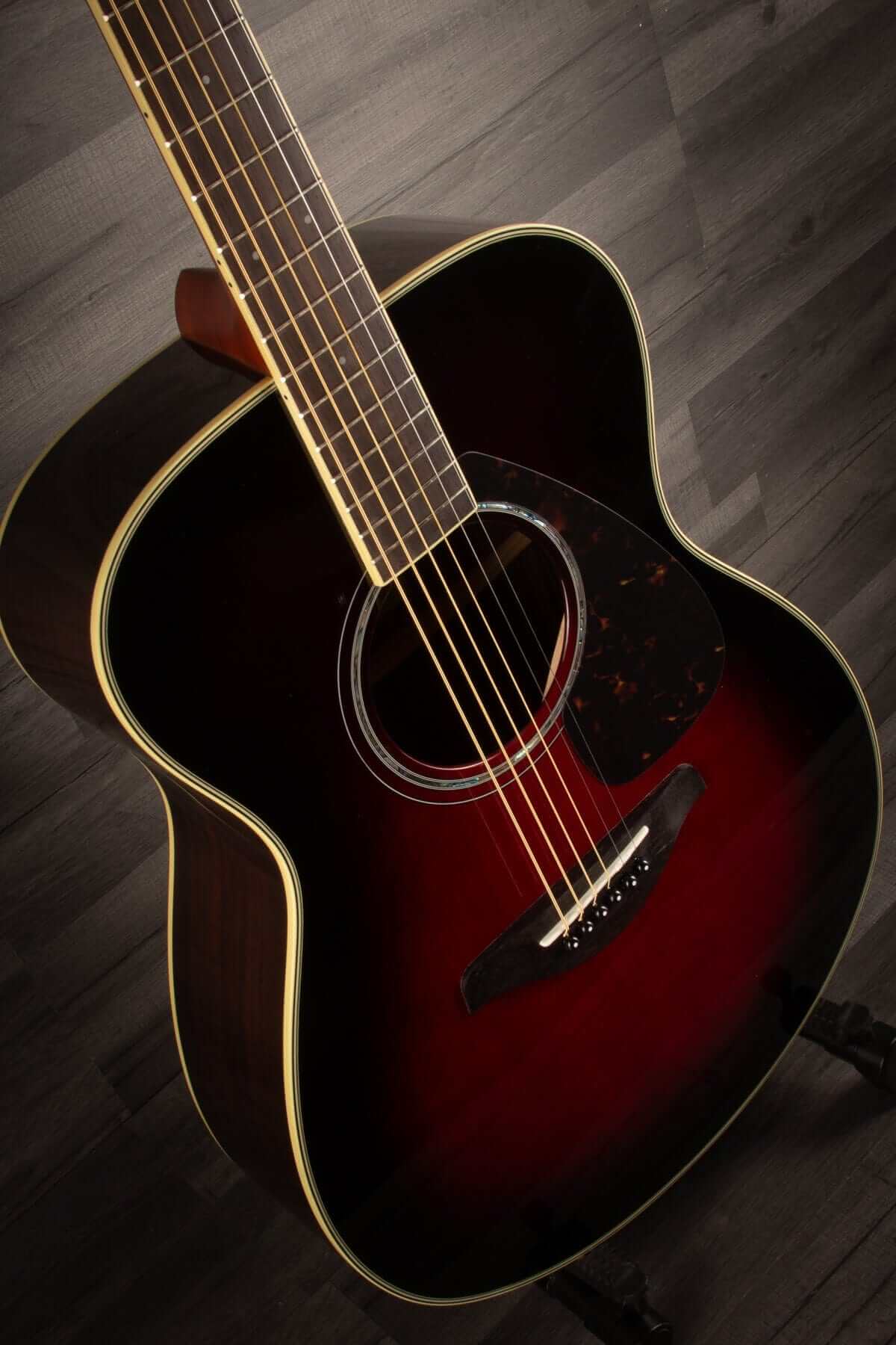 Yamaha FS830 - Dusk Sun Red