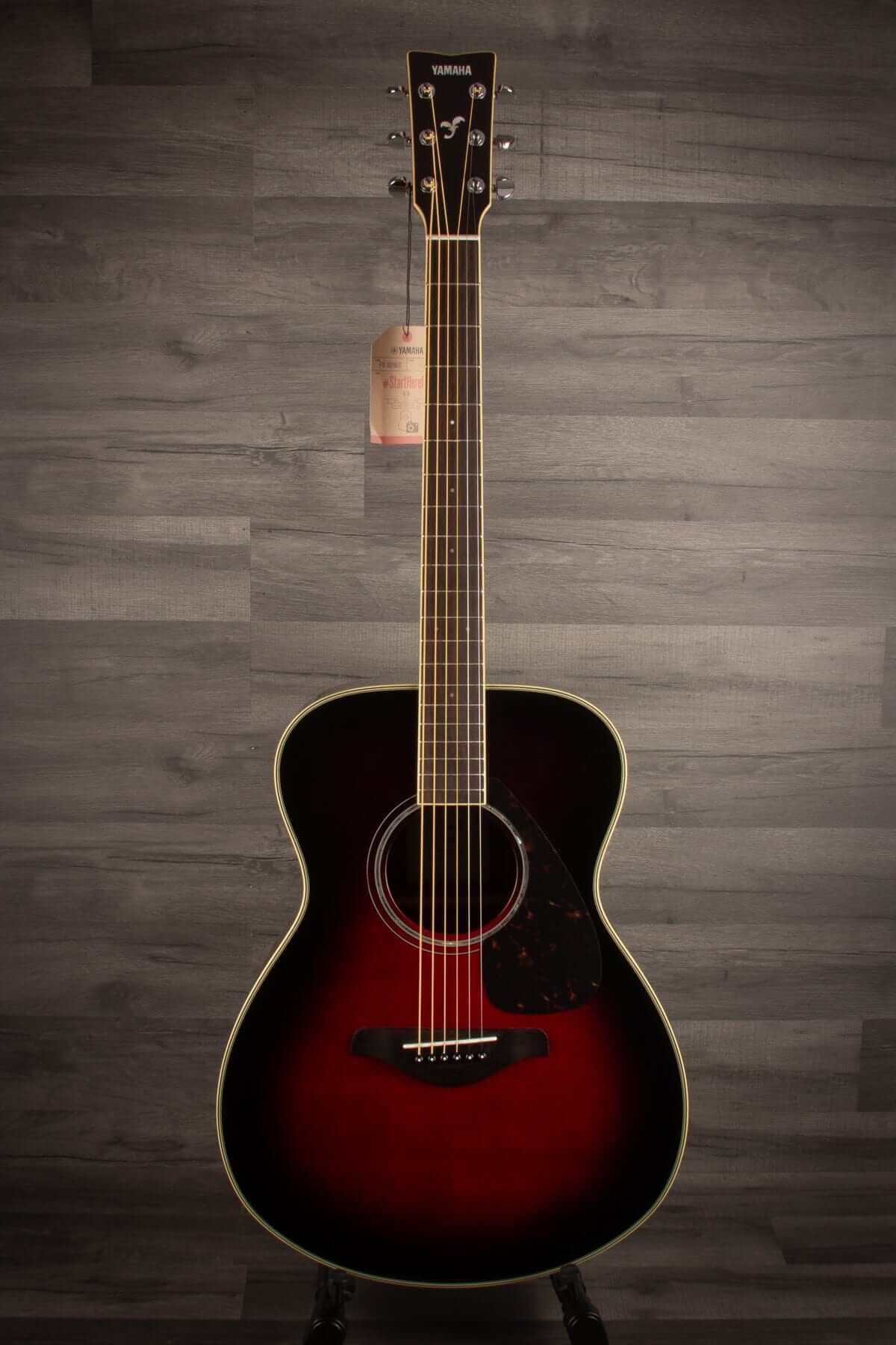 Yamaha FS830 - Dusk Sun Red