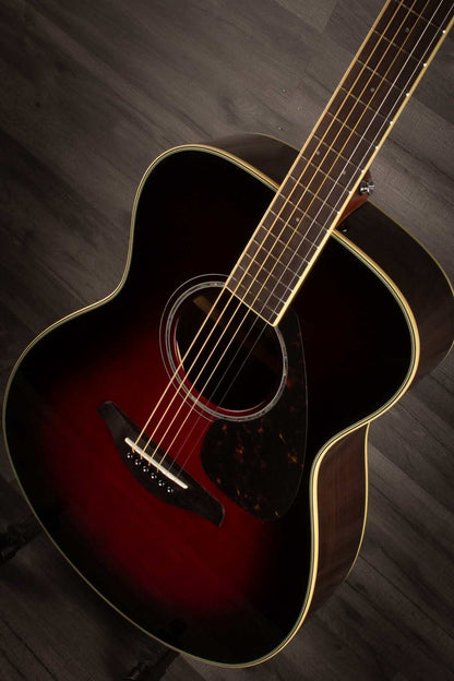 Yamaha FS830 - Dusk Sun Red