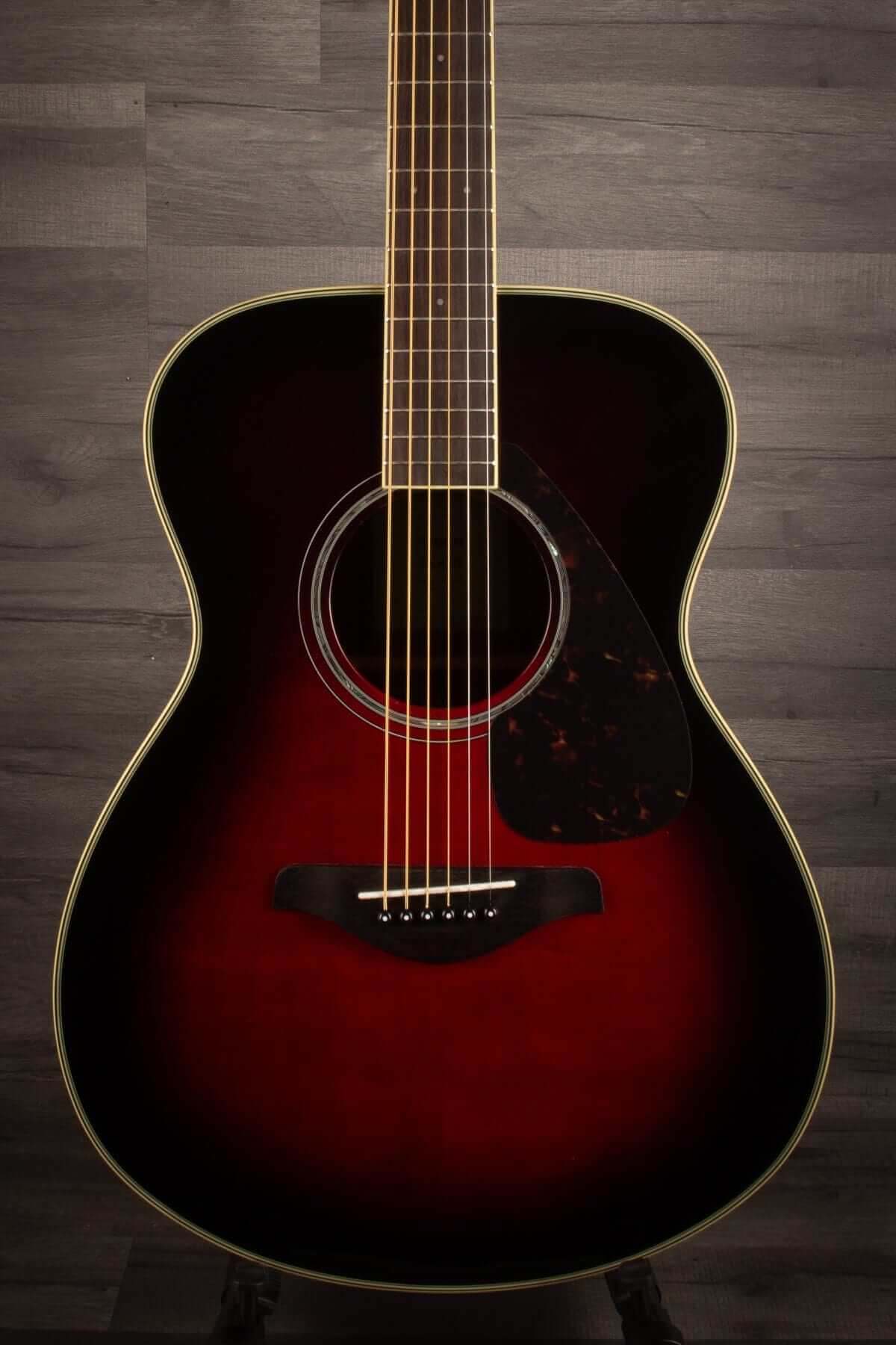 Yamaha FS830 - Dusk Sun Red