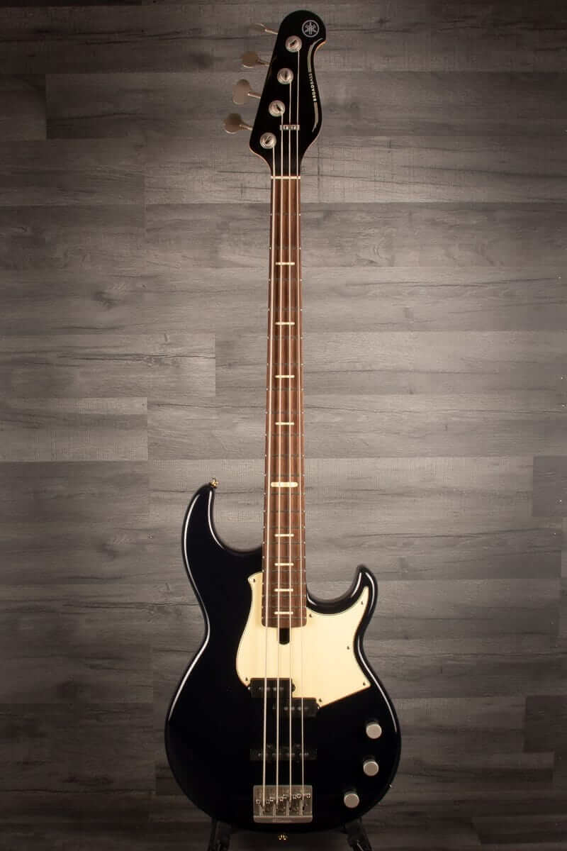 USED - Yamaha BB P34 Pro Series Bass Guitar In Midnight Blue