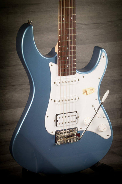B Stock - Yamaha Pacifica 112J - Lake Placid Blue